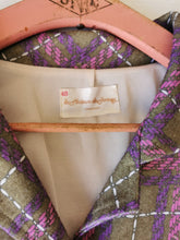 Charger l'image dans la galerie, robe vintage fin 70's à carreaux , épaules bouffantes, T.42/44