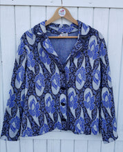 Charger l'image dans la galerie, blazer années 60 à motifs sixties typiques, en jersey lurex et jolis boutons, taille 38