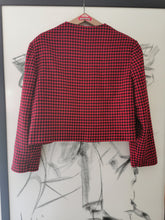 Charger l'image dans la galerie, veste courte à motif pied de poule rouge et noir, taille 42