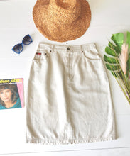 Charger l'image dans la galerie, jupe en jean taille haute écrue vintage Lee Cooper, taille 40