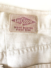 Charger l'image dans la galerie, jupe en jean taille haute écrue vintage Lee Cooper, taille 40