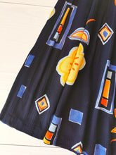 Charger l'image dans la galerie, jupe vintage en viscose à jolis motifs , taille 42/44