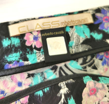 Charger l'image dans la galerie, jupe vintage 90's Roberto Cavalli en crêpe de soie imprimée