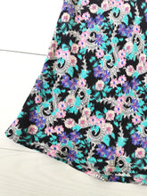 Charger l'image dans la galerie, jupe vintage 90's Roberto Cavalli en crêpe de soie imprimée