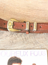 Charger l'image dans la galerie, ceinture vintage "gaucho" cuir martelé et superbe boucle, tailles 34/36/38 (82 cm)