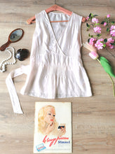 Charger l'image dans la galerie, top en soie effet cache- coeur rose pâle, taille 38