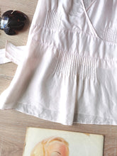 Charger l'image dans la galerie, top en soie effet cache- coeur rose pâle, taille 38