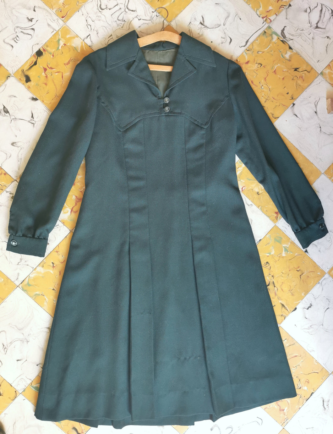 robe années 60 trapèze vert sapin , crêpe de laine, taille 34