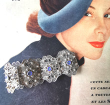 Charger l&#39;image dans la galerie, bracelet manchette vintage 70&#39;s en argent ciselé, taille unique

