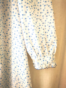 chemise de nuit vintage 70's à volants et epaules bouffantes, taille unique jusqu'à 42
