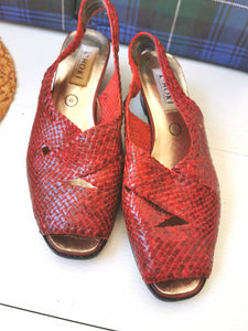 sandales vintage rouges en cuir tressé, pointure 38,5