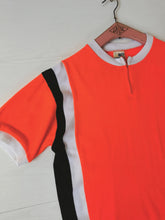 Charger l&#39;image dans la galerie, authentique maillot de cycliste vintage 70&#39;s , tailles 38-40-42
