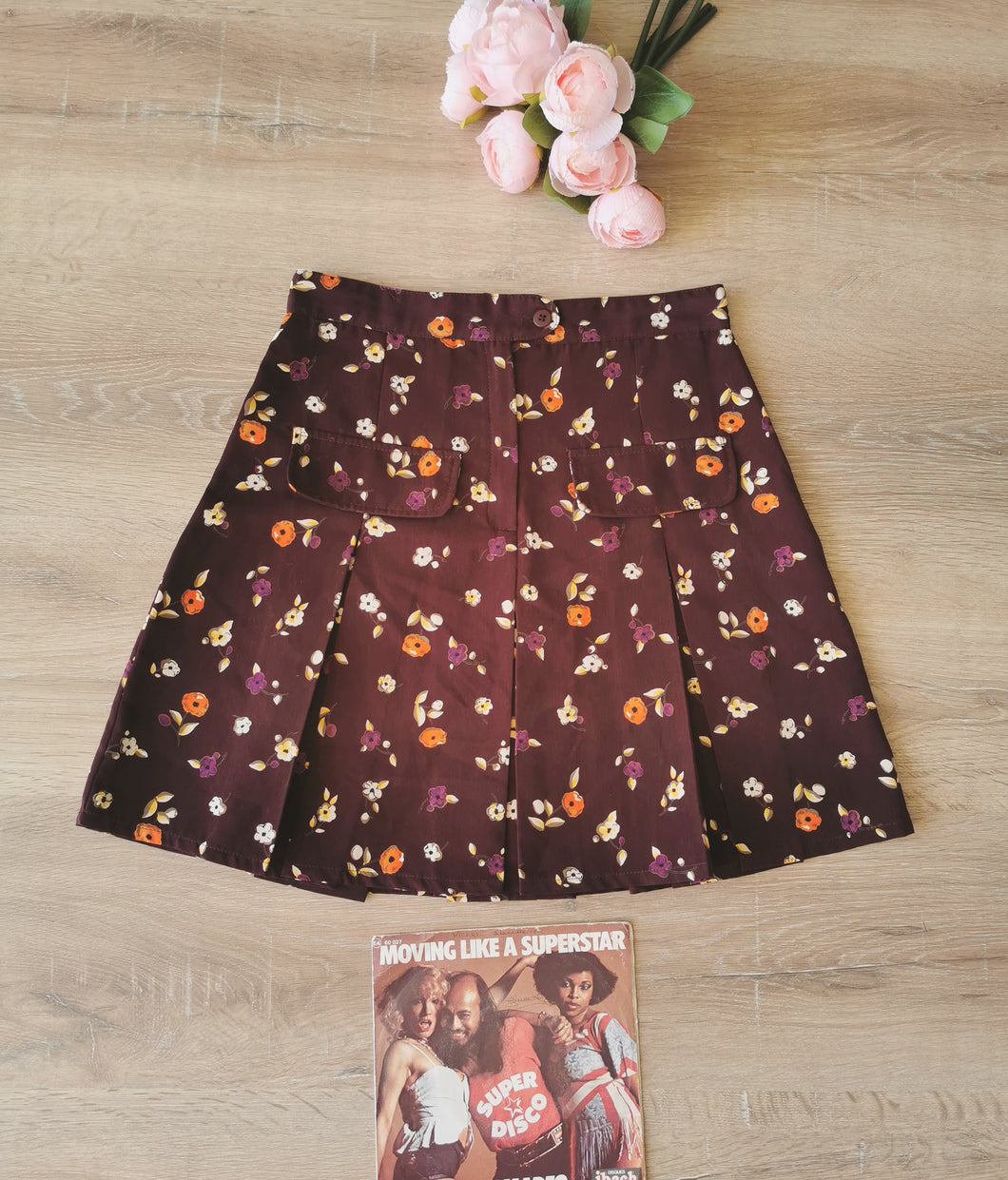 mini-jupe plissée à fleurs vintage 90's , taille 34