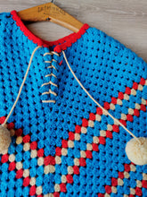 Charger l&#39;image dans la galerie, poncho vintage années 70 en crochet tailles 34-36-38/petit 40
